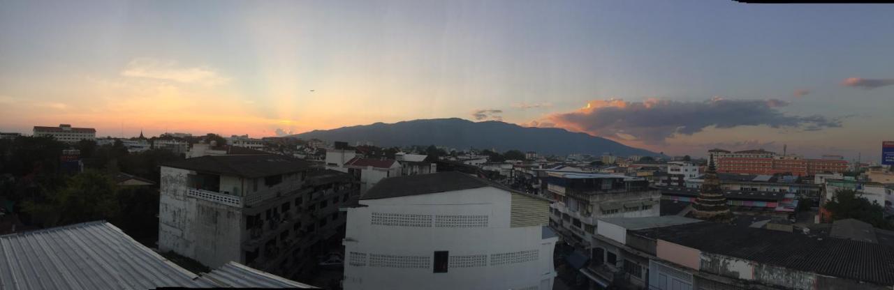 B Arch House Otel Chiang Mai Dış mekan fotoğraf