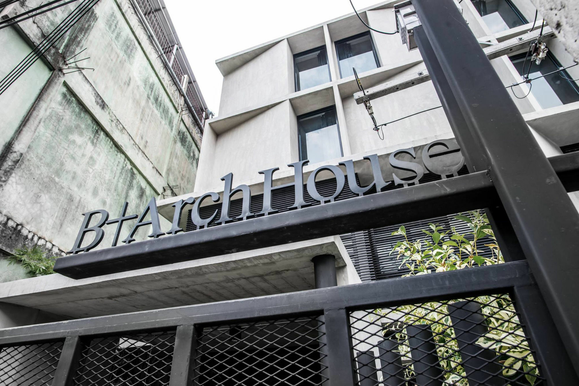 B Arch House Otel Chiang Mai Dış mekan fotoğraf